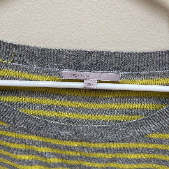 Gap striped sweater; S - Picture 2 of 6